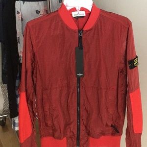 NWT Junior Stone Island junior boys/girls logo-patch zippered jacket size 14.